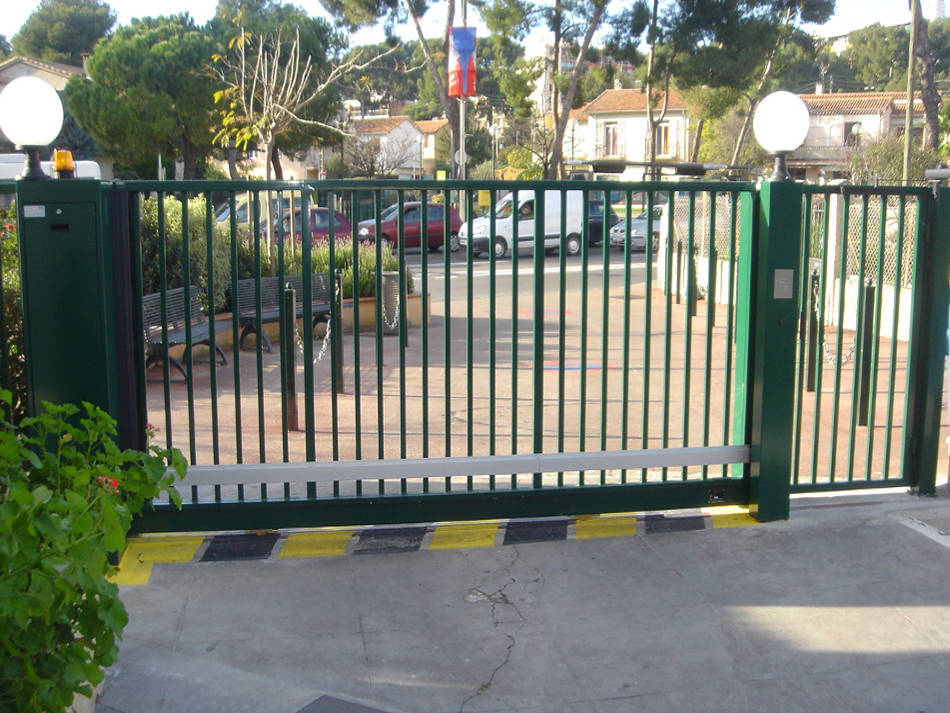 portail automatique voiture et piéton